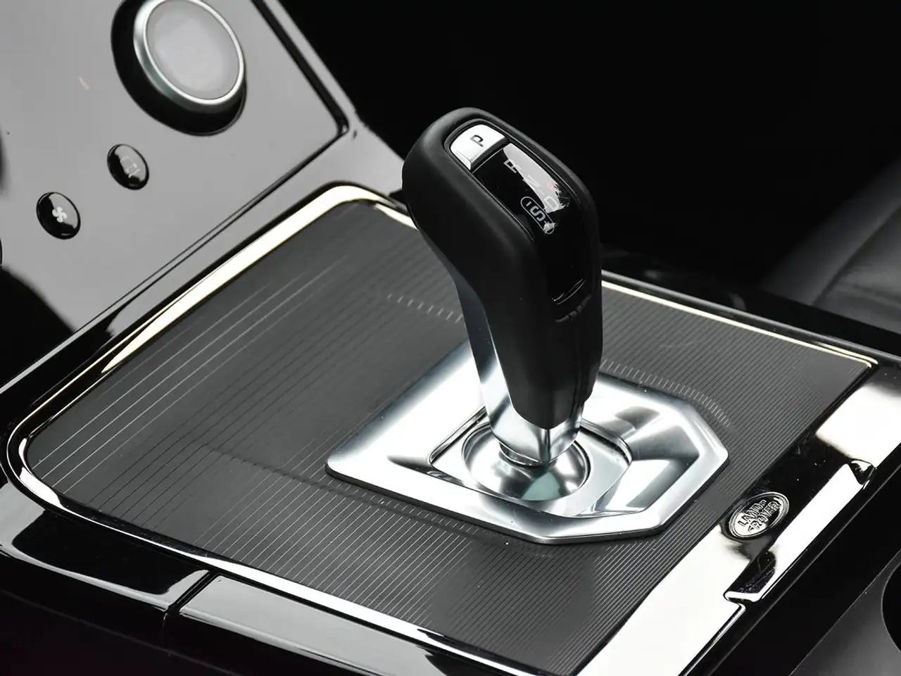 Land Rover Range Rover Evoque - Image 14
