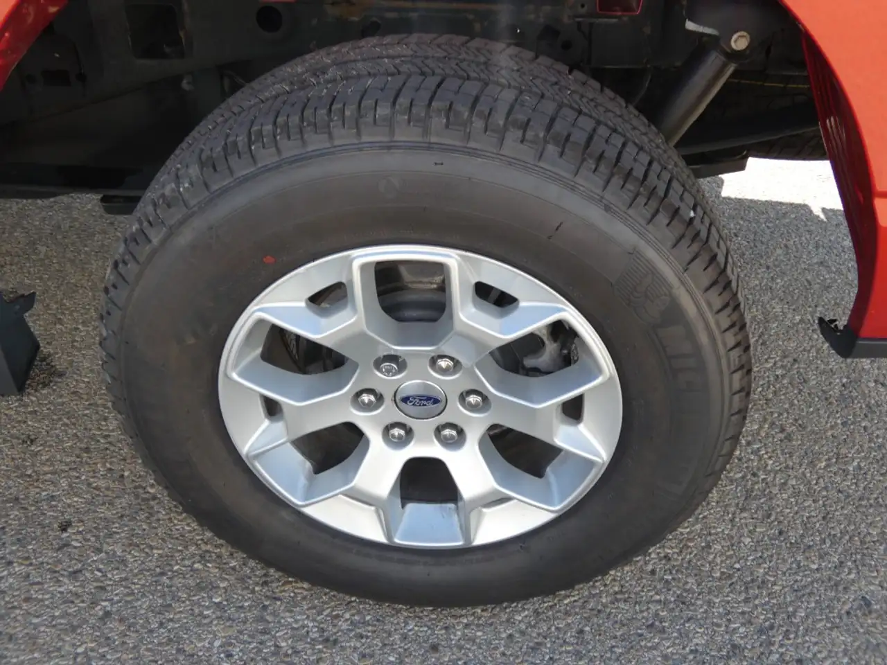 Ford F-150 - Image 24