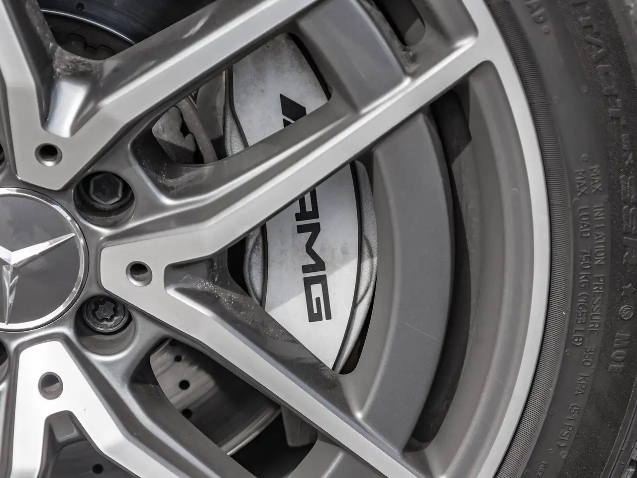 Mercedes-Benz E-Class - Image 5