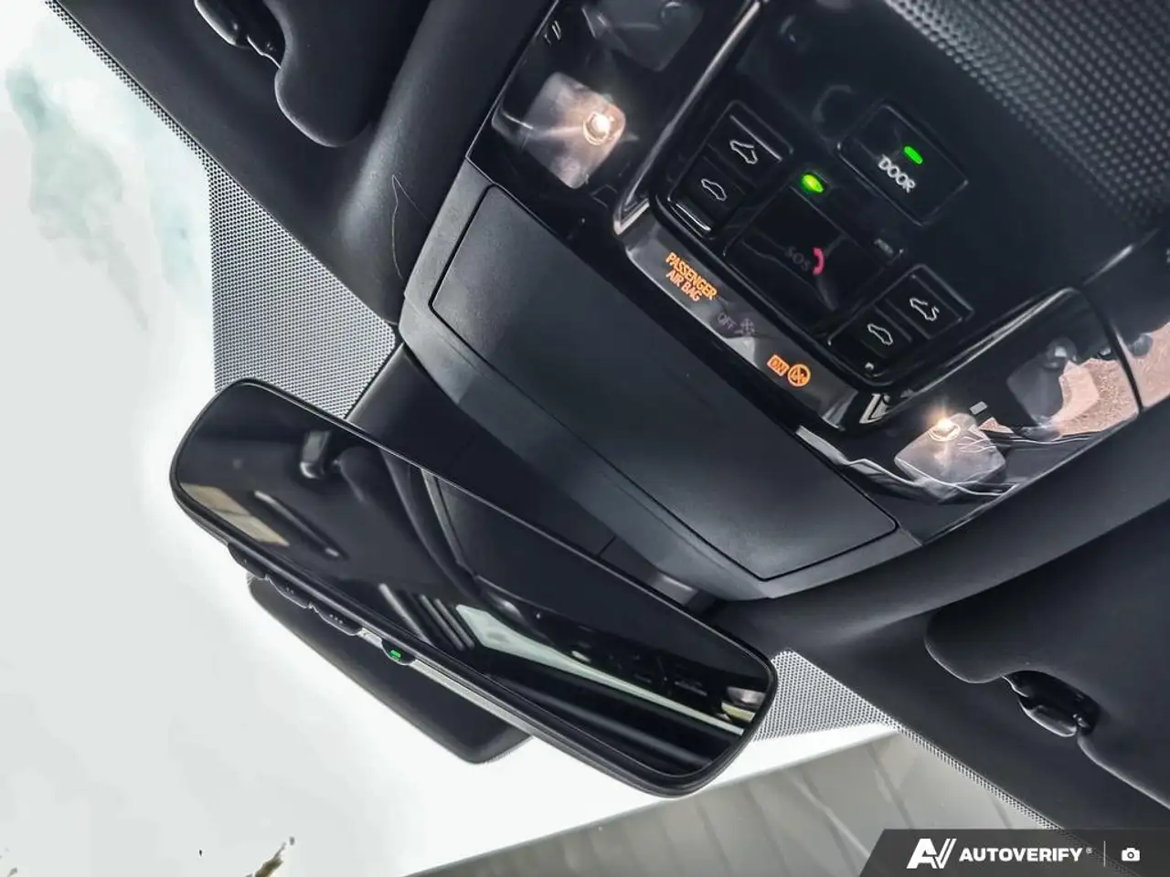 Lexus RX - Image 21