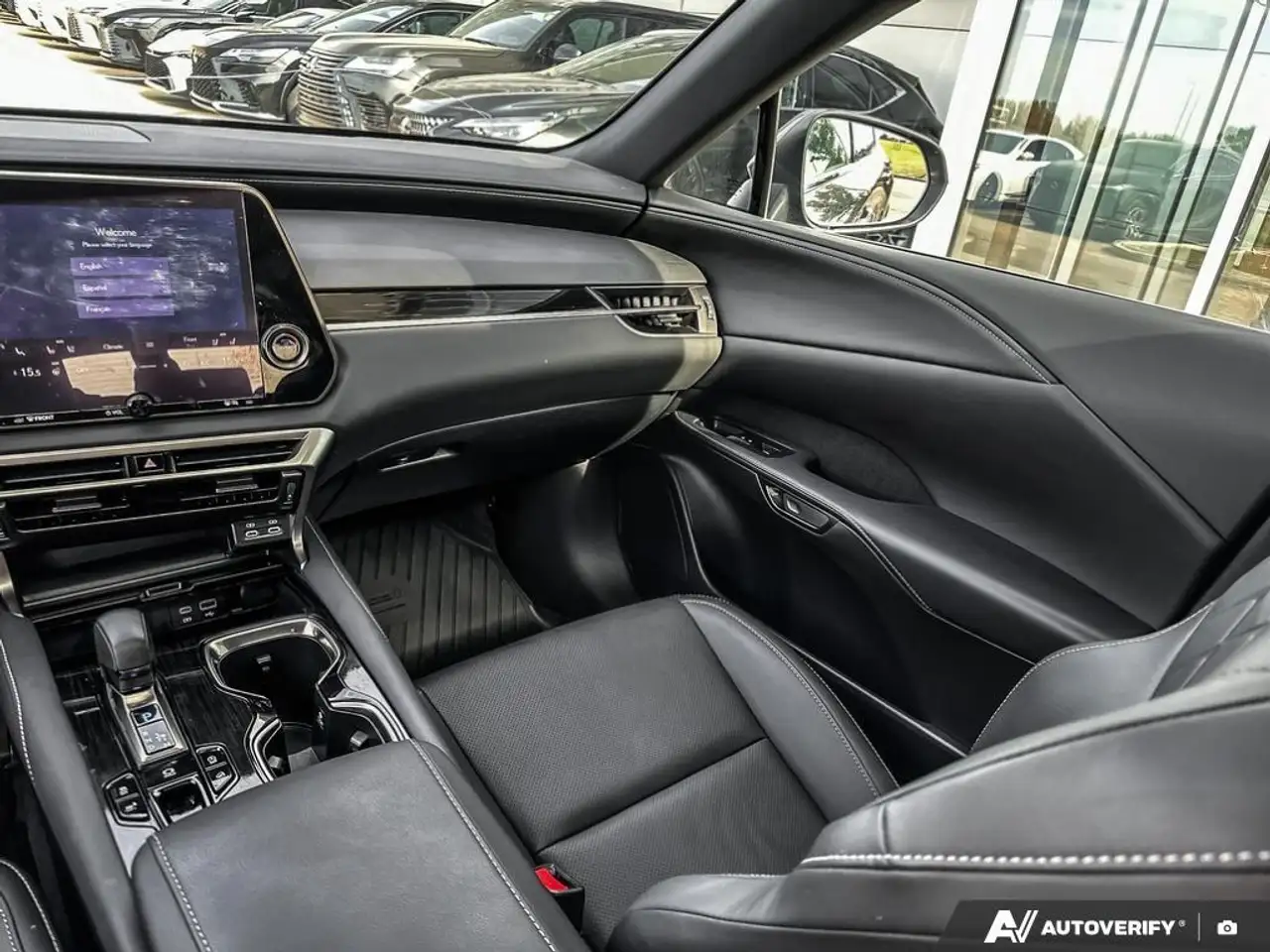 Lexus RX - Image 25