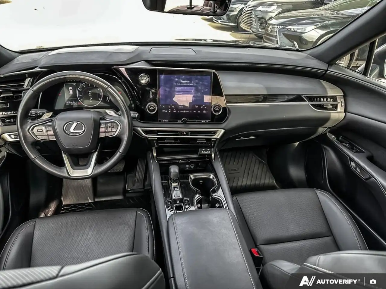 Lexus RX - Image 24