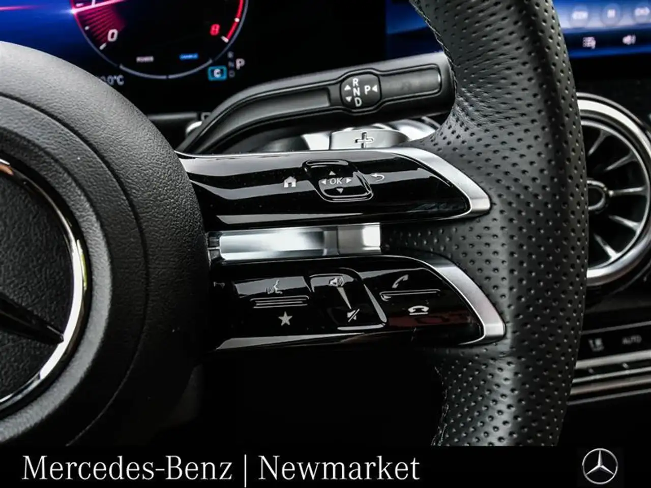 Mercedes-Benz GLB - Image 18