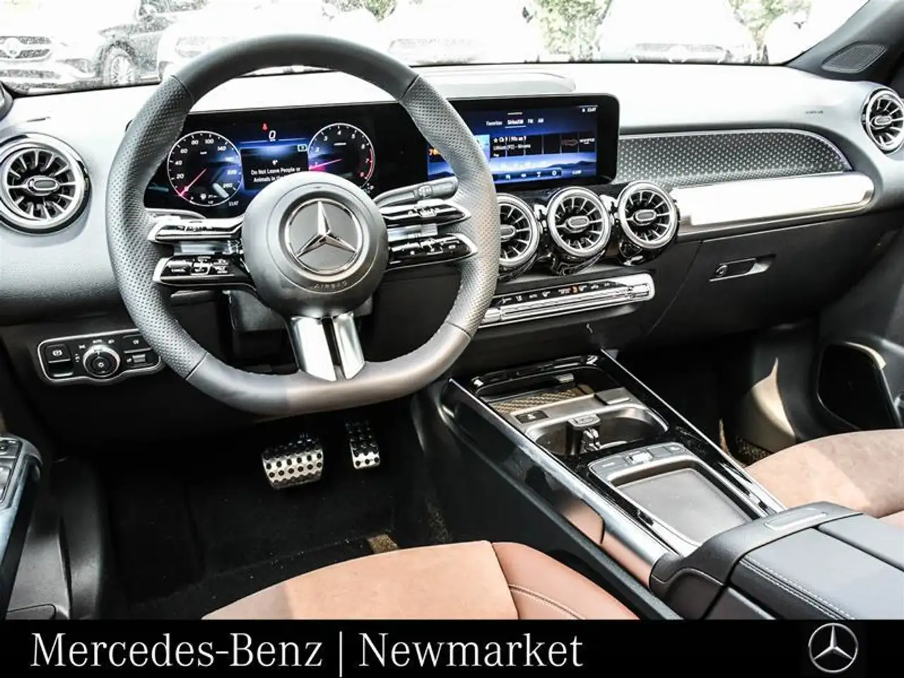 Mercedes-Benz GLB - Image 12