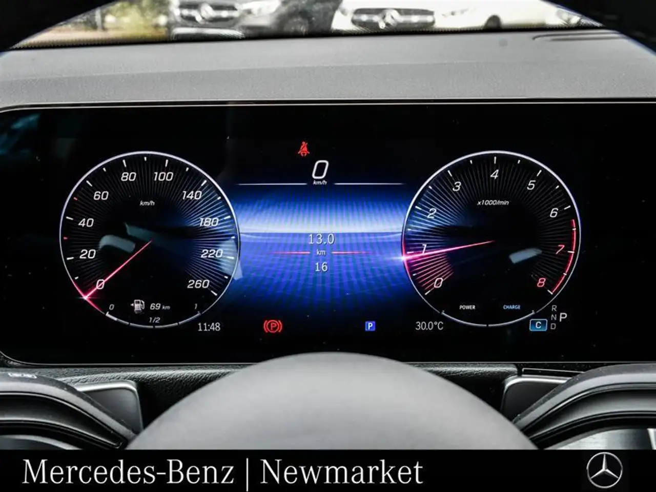 Mercedes-Benz GLB - Image 19