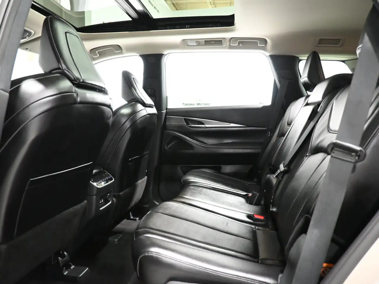Infiniti QX60 - Image 26