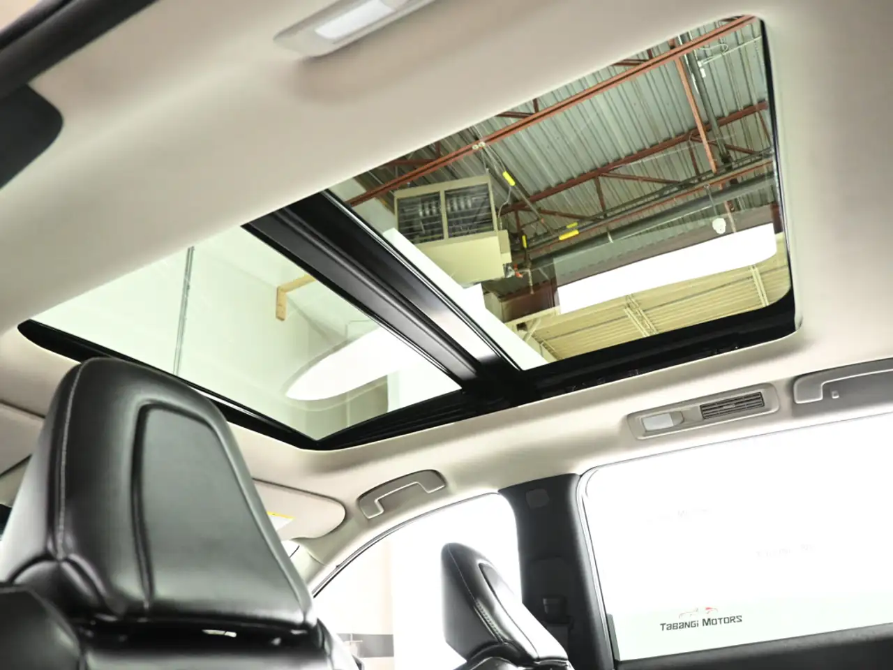 Infiniti QX60 - Image 23