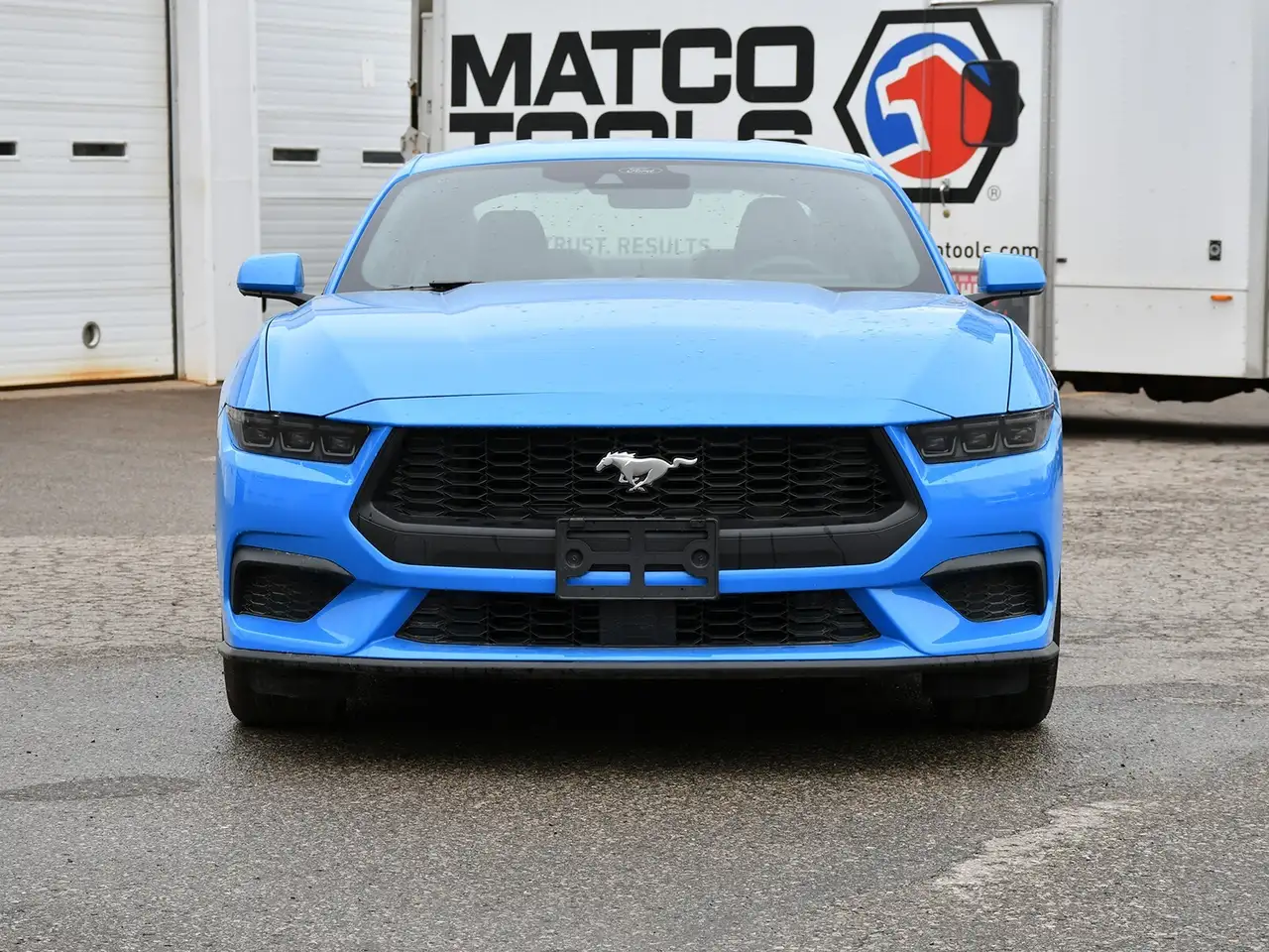 Ford Mustang - Image 4