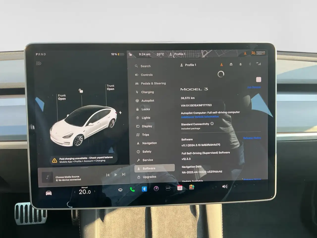 Tesla Model 3 - Image 16