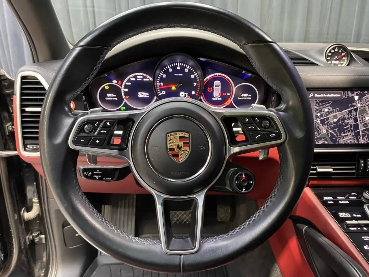 Porsche Cayenne - Image 11