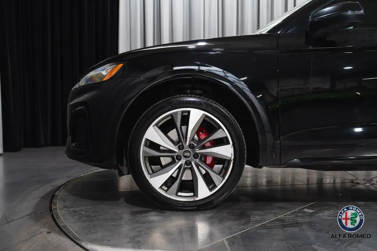 Audi SQ5 - Image 12