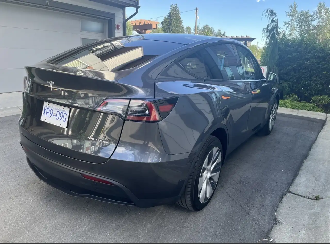 Tesla Model Y - Image 3