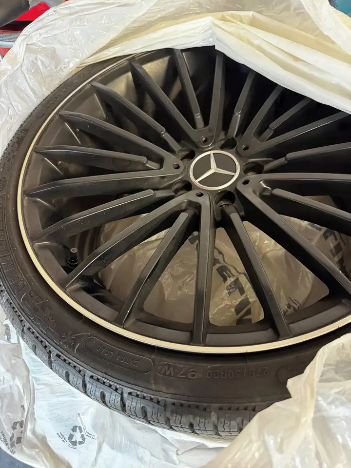 Mercedes-Benz CLS - Image 21