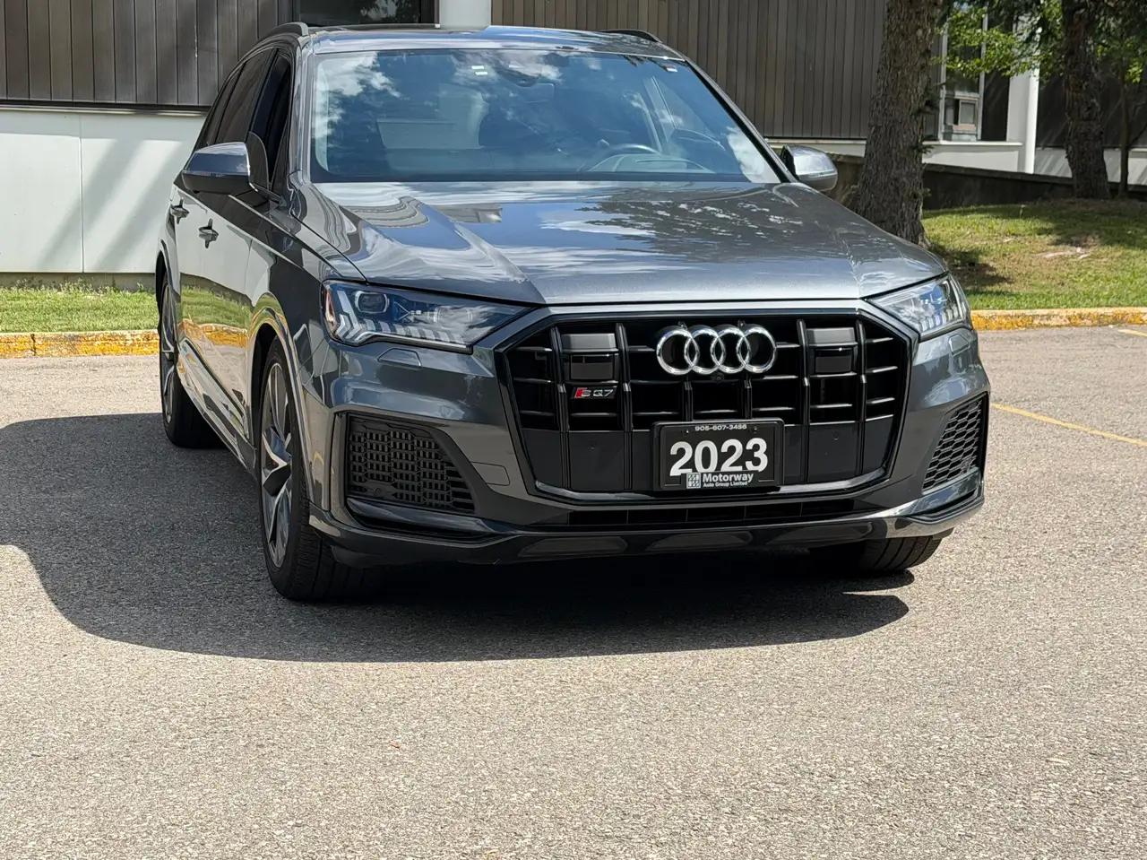 Audi SQ7 - Image 14