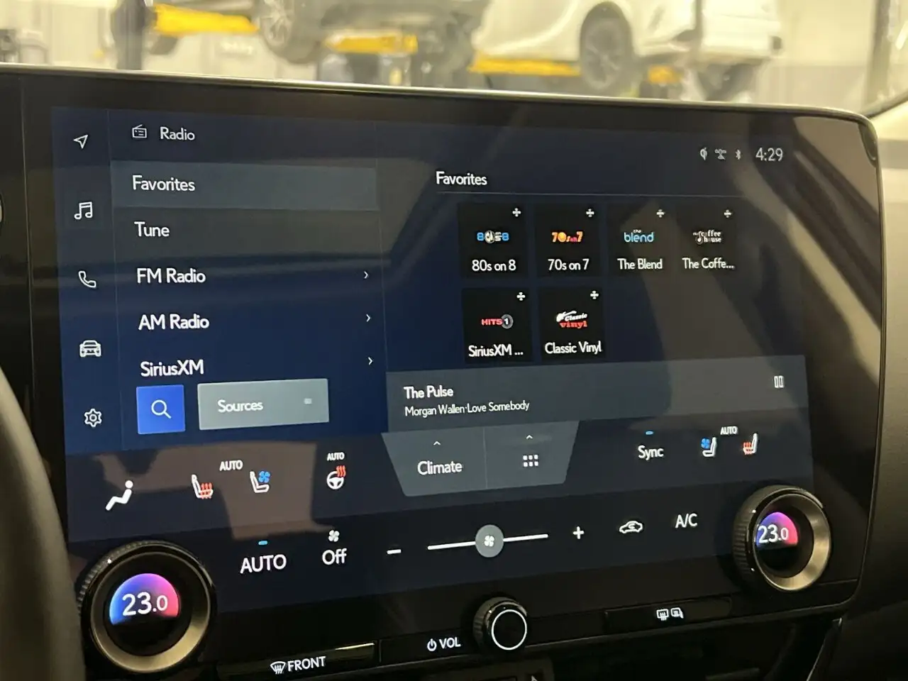 Lexus NX - Image 15