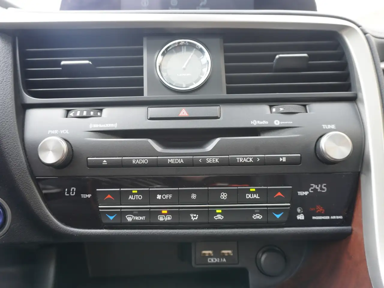 Lexus RX - Image 25