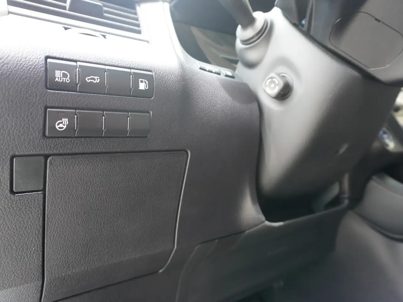 Lexus RX - Image 16