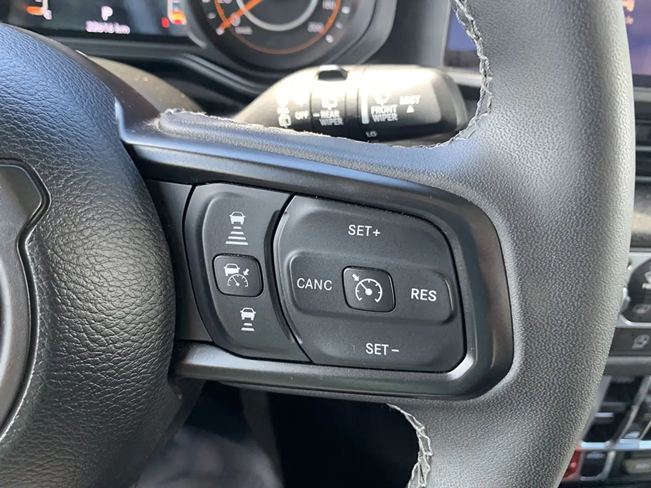 Jeep Wrangler - Image 18