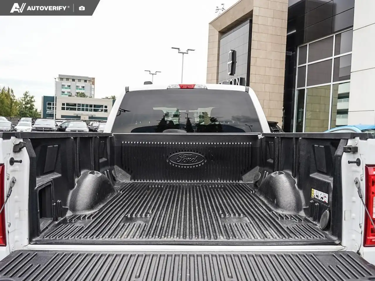Ford F-150 - Image 11
