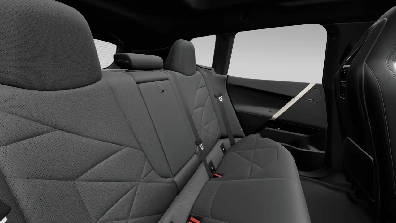 BMW iX - Image 12