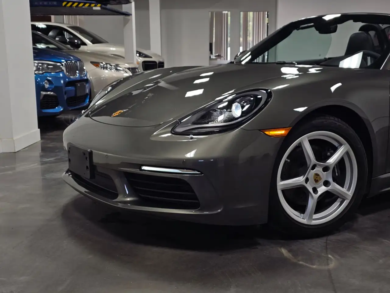 Porsche 718 Boxster - Image 2