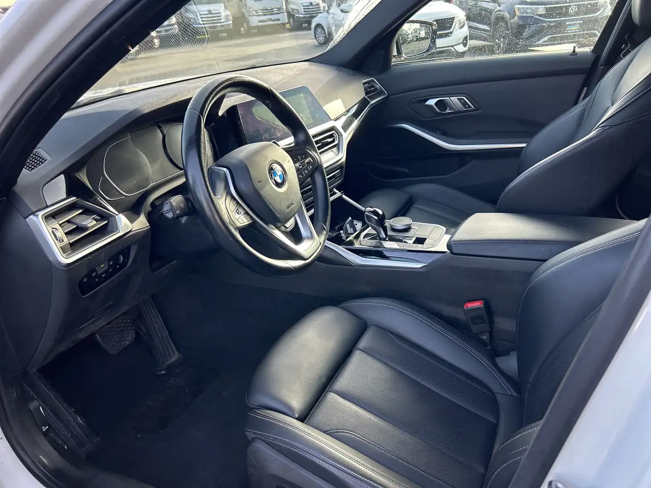 BMW 3 Series - Image 11