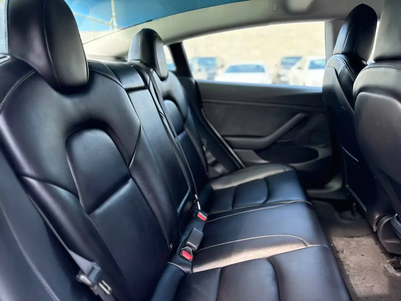 Tesla Model 3 - Image 23