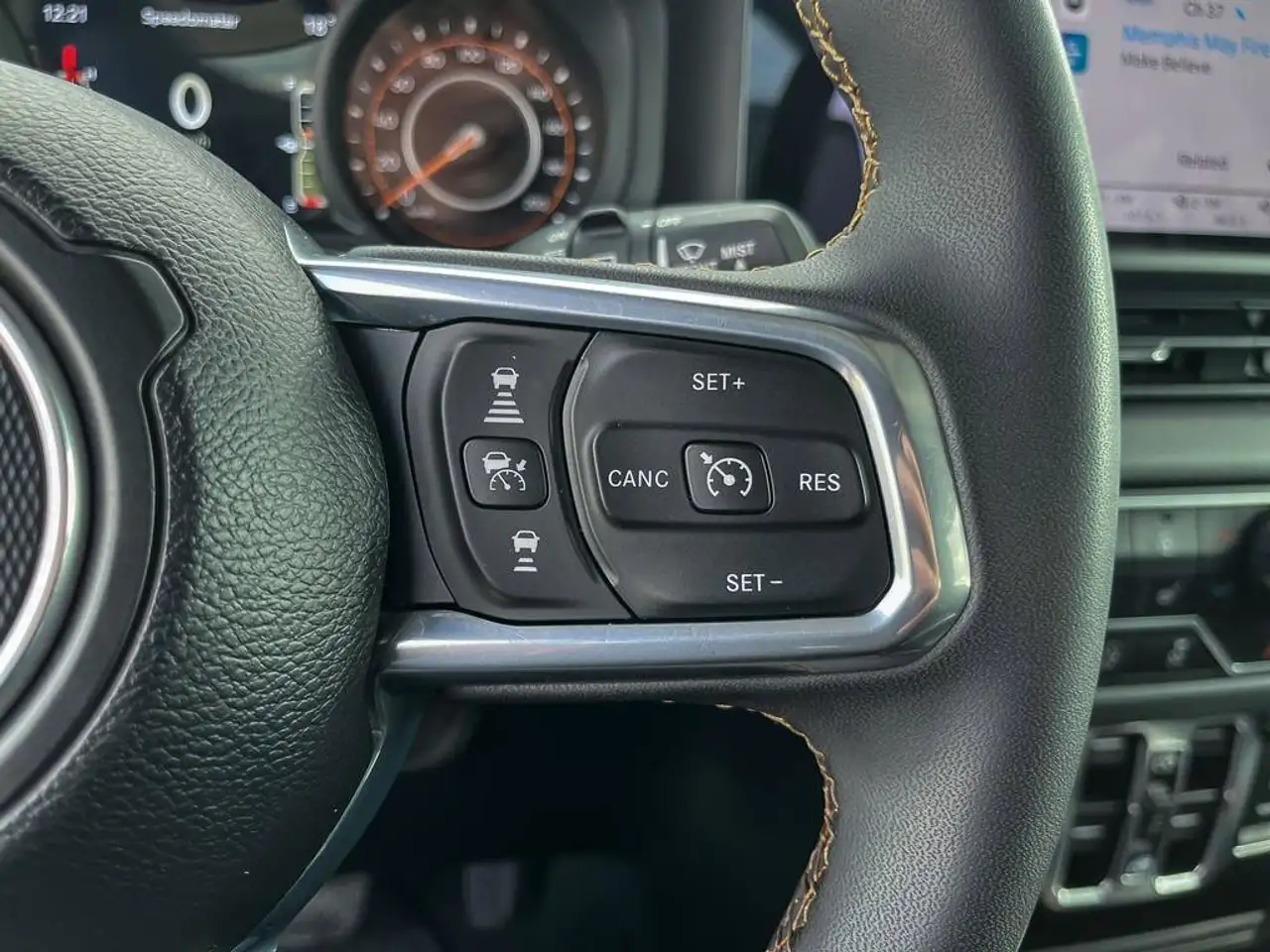 Jeep Wrangler - Image 21