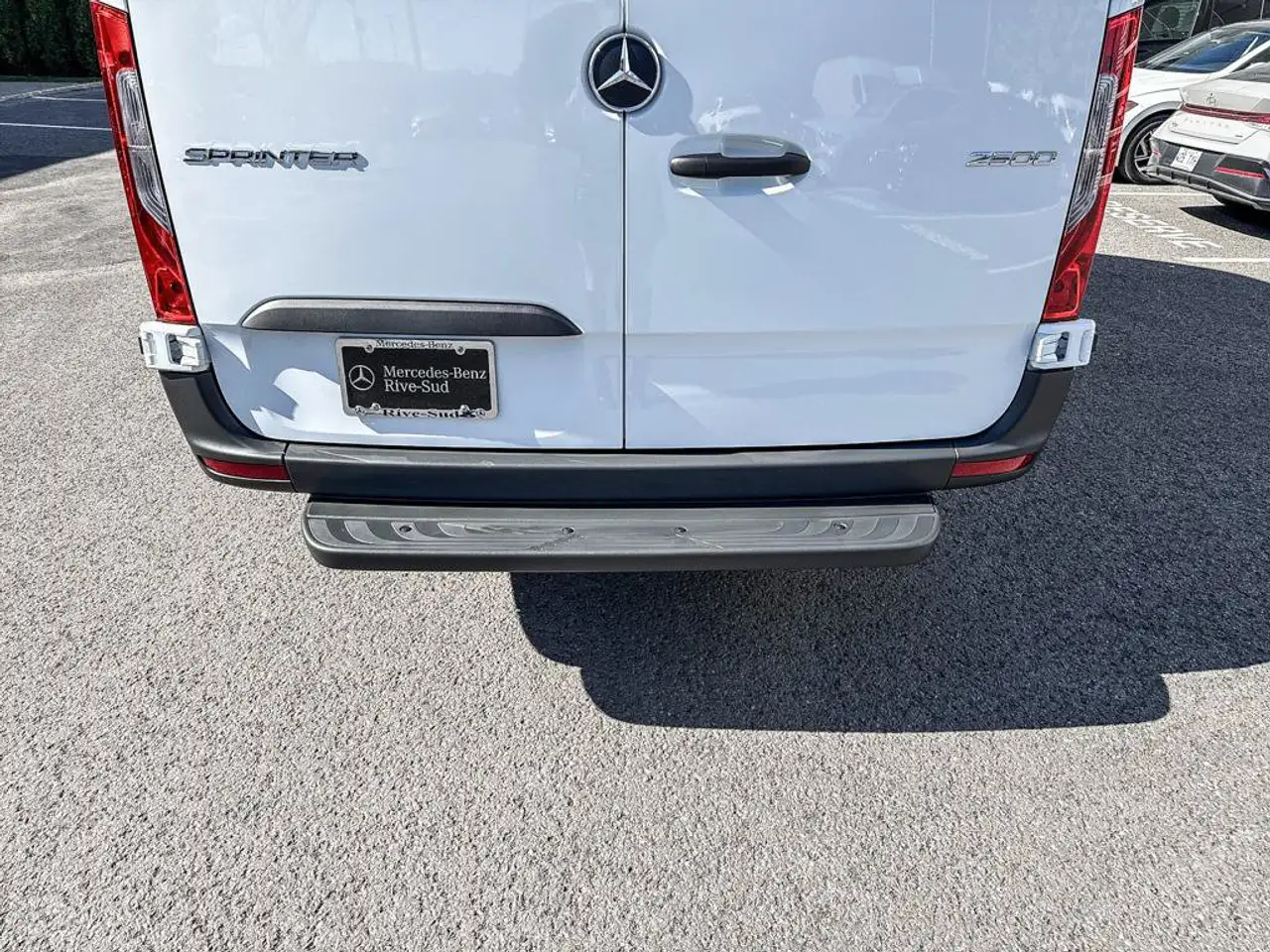 Mercedes-Benz Sprinter - Image 25