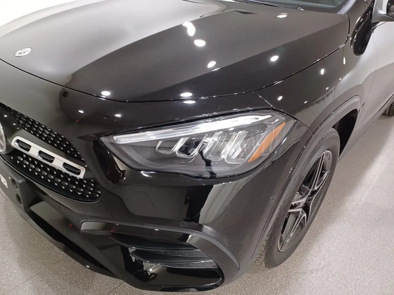 Mercedes-Benz GLA - Image 4
