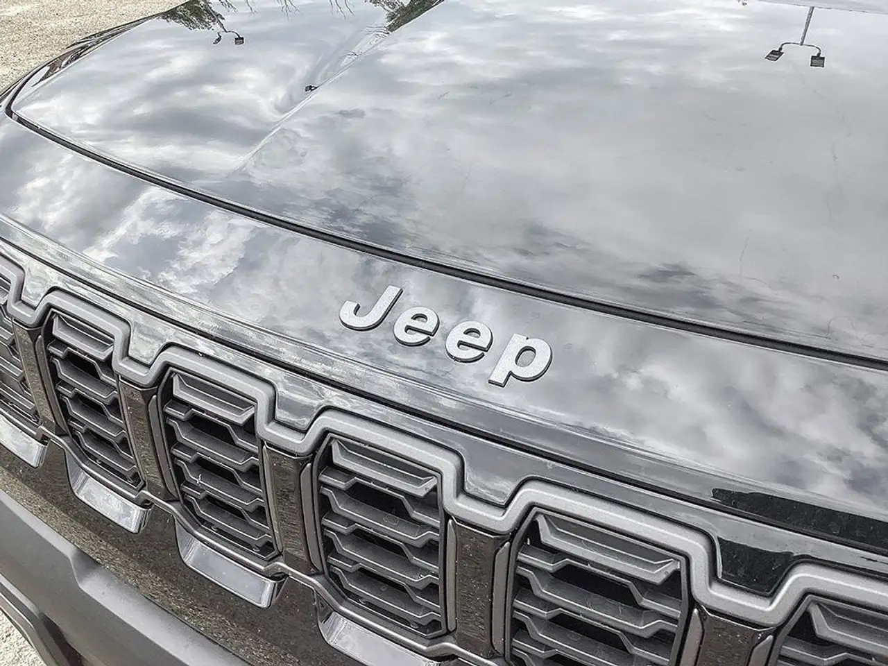 Jeep Cherokee - Image 12
