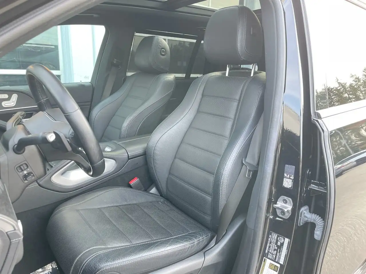 Mercedes-Benz GLS - Image 19