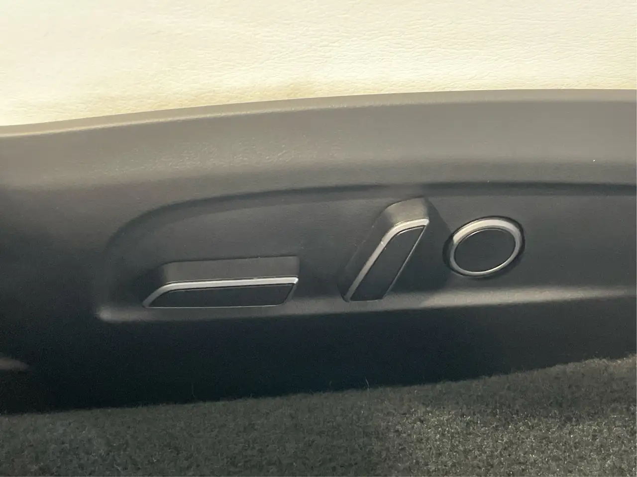 Tesla Model 3 - Image 20