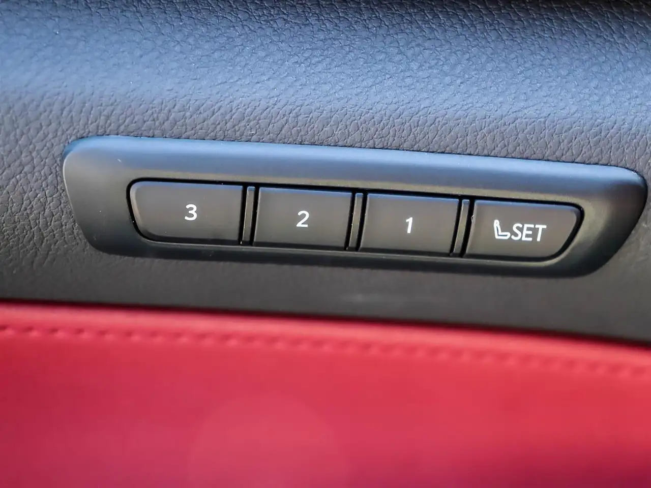 Lexus NX - Image 22