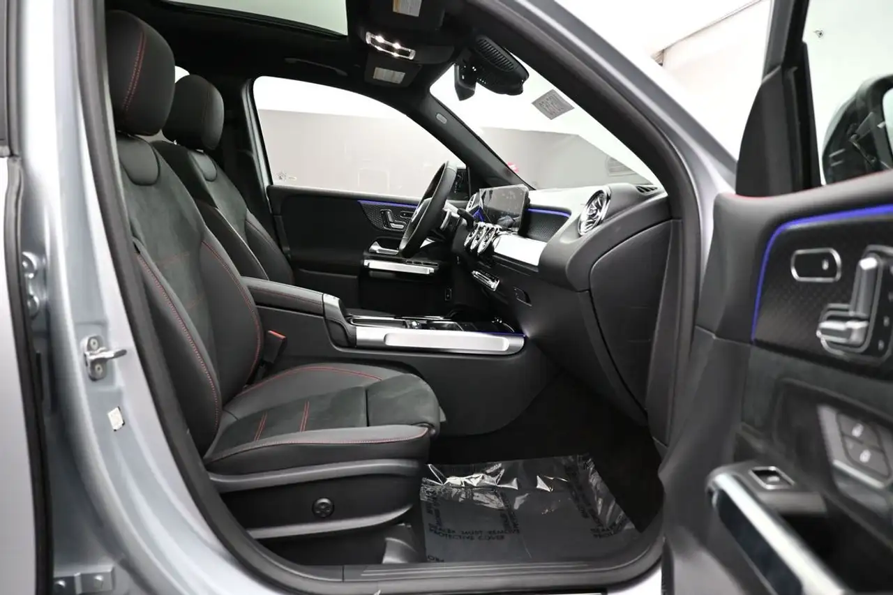 Mercedes-Benz GLB - Image 33