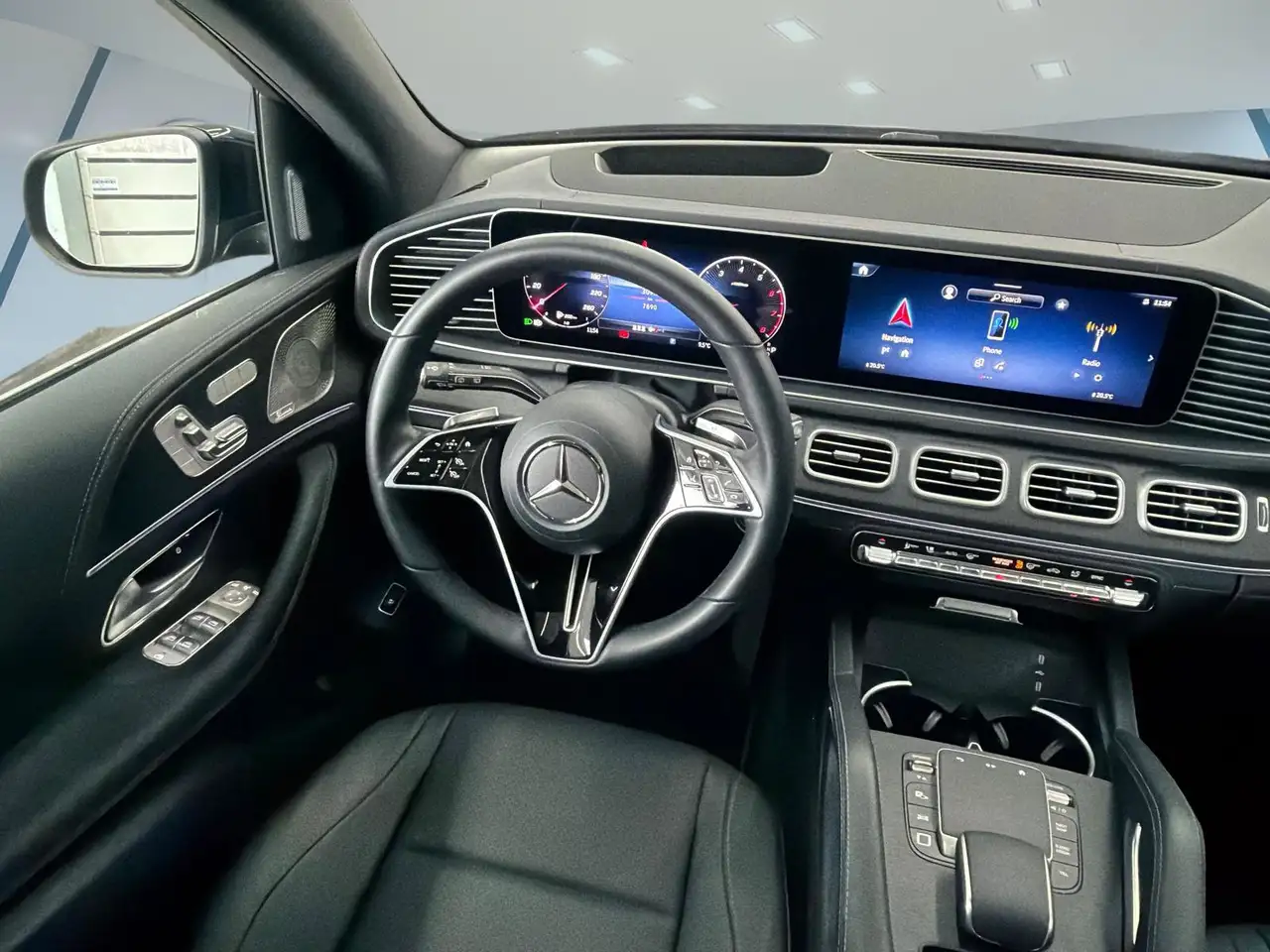 Mercedes-Benz GLE - Image 26