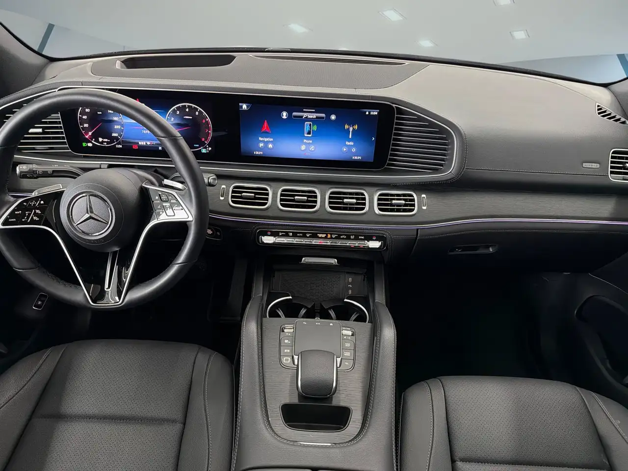 Mercedes-Benz GLE - Image 27