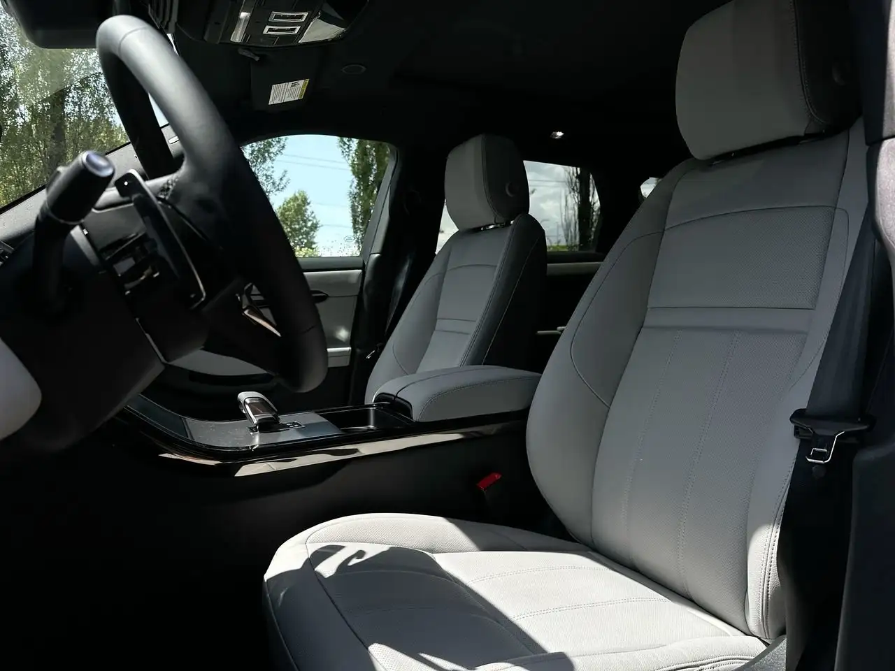 Land Rover Range Rover Evoque - Image 18