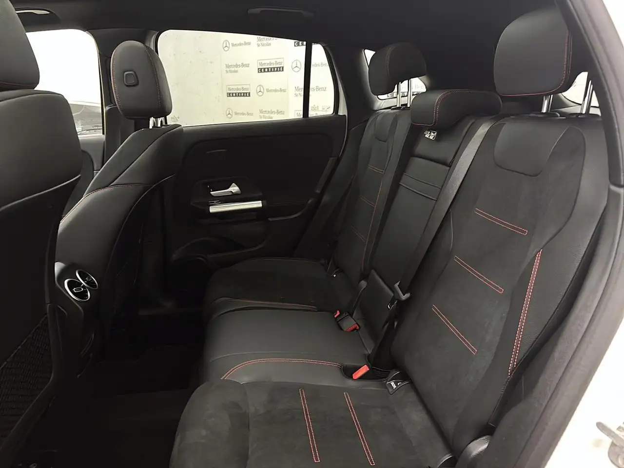 Mercedes-Benz GLA - Image 8