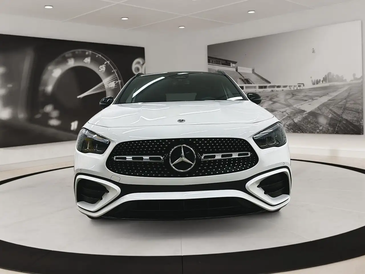 Mercedes-Benz GLA - Image 2