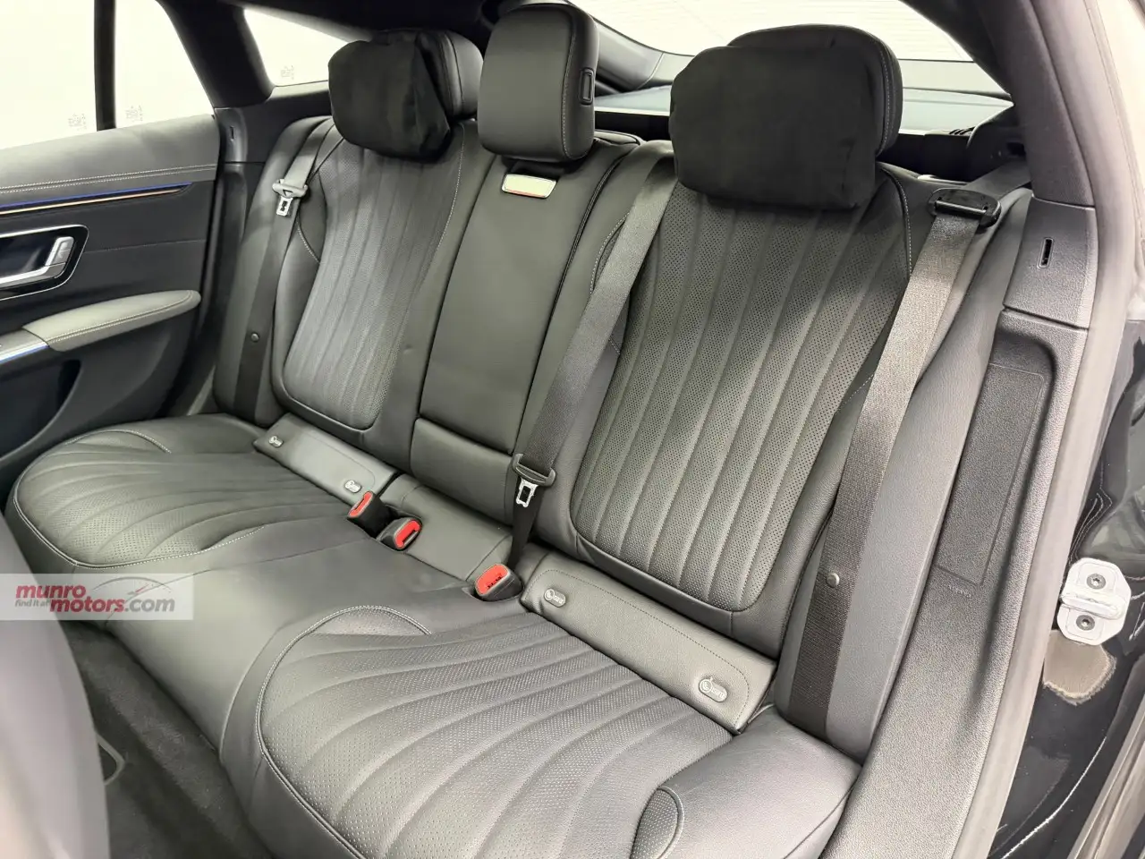 Mercedes-Benz EQS - Image 15