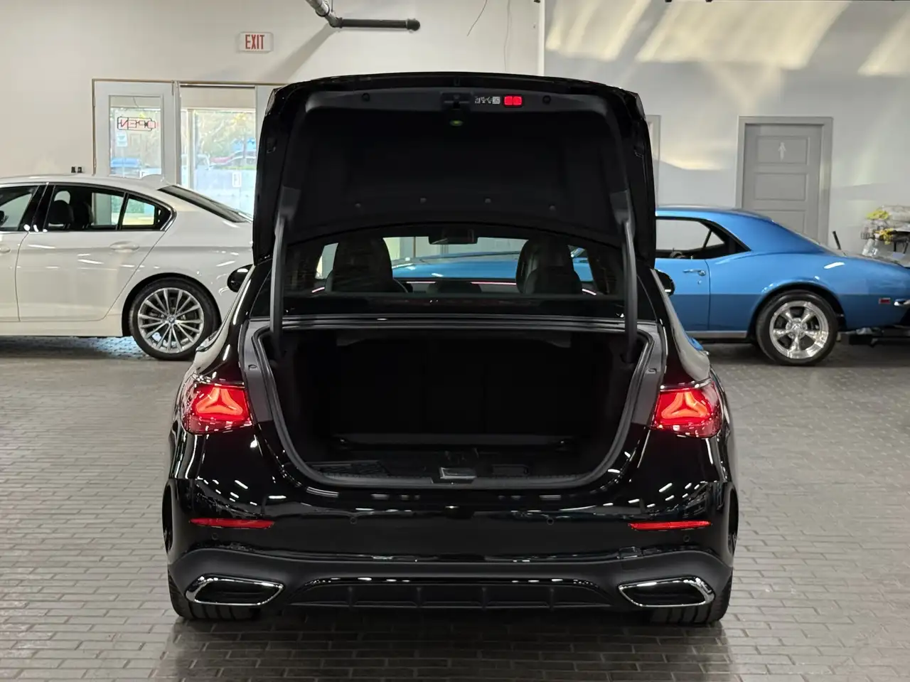 Mercedes-Benz E-Class - Image 39