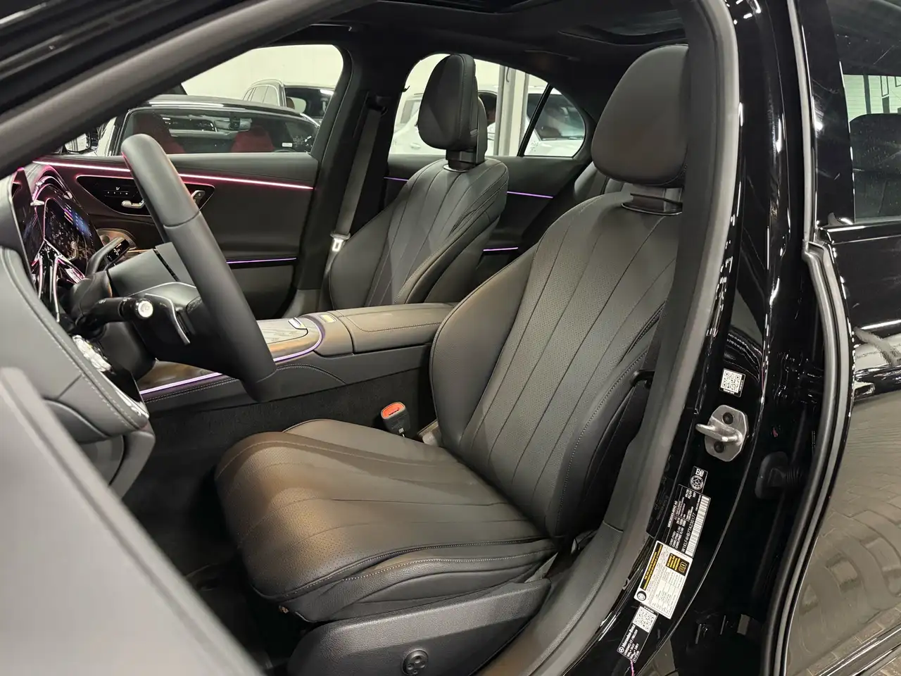 Mercedes-Benz E-Class - Image 20