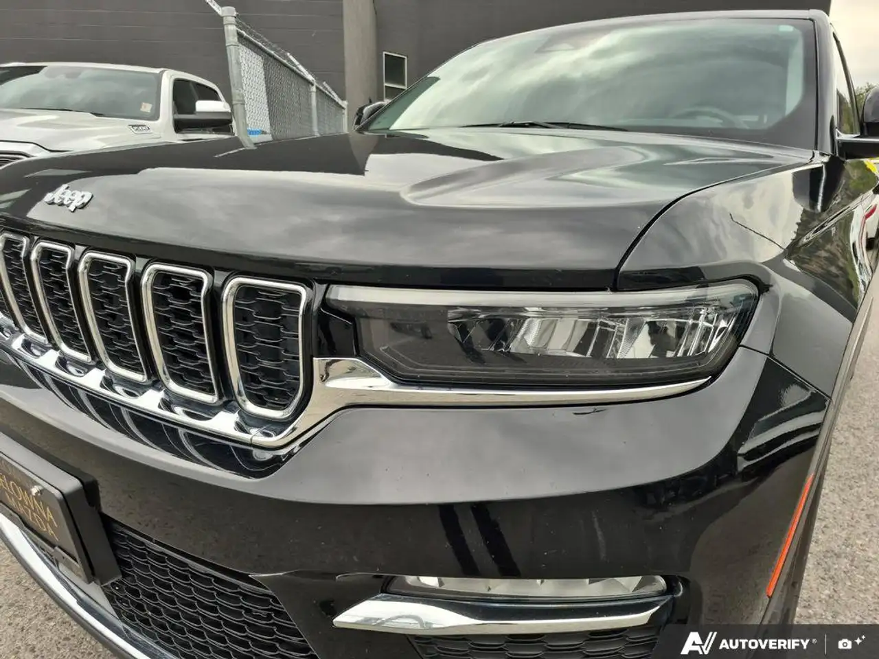 Jeep Grand Cherokee - Image 8