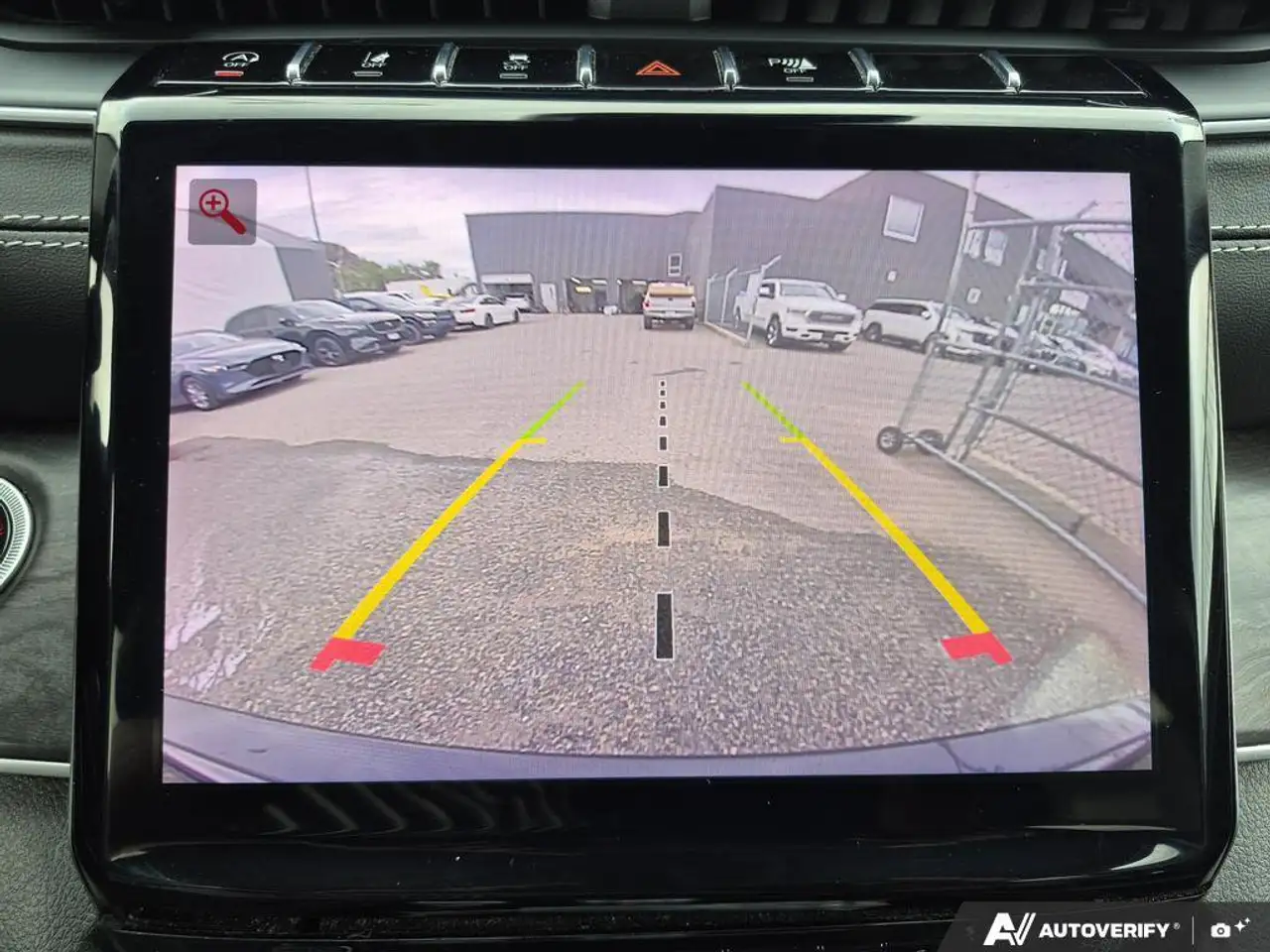 Jeep Grand Cherokee - Image 15