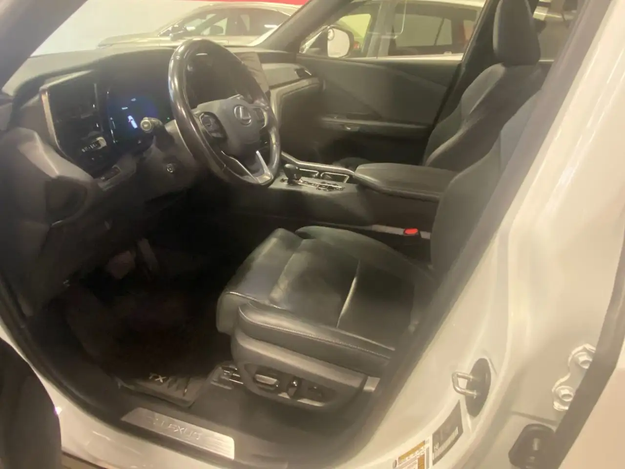 Lexus TX - Image 9