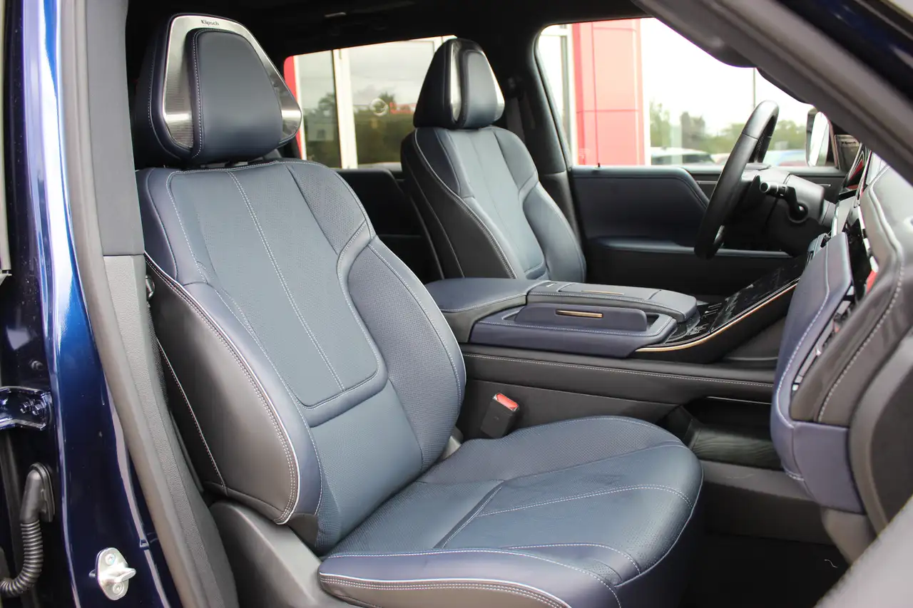 Infiniti QX80 - Image 9