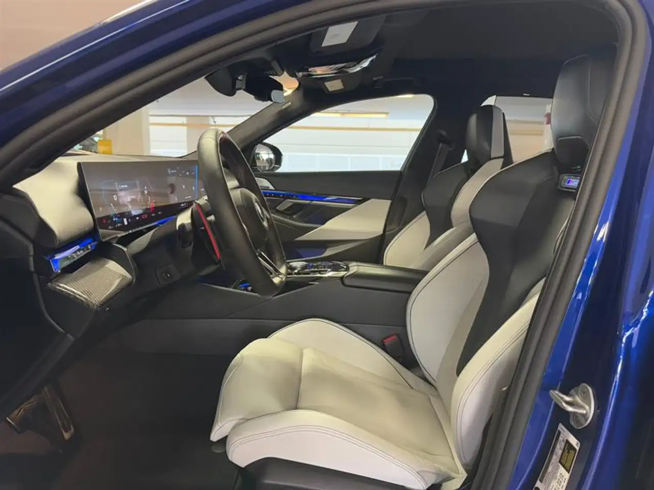 BMW M5 - Image 12