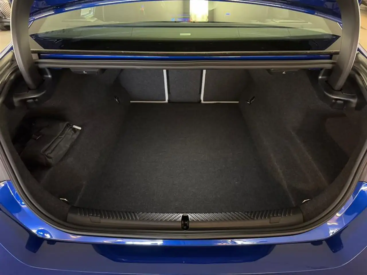 BMW M5 - Image 11