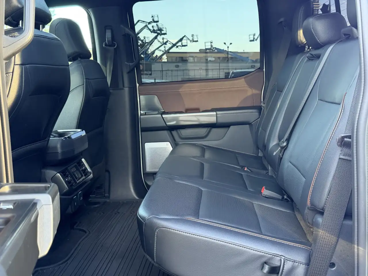 Ford F-150 - Image 35